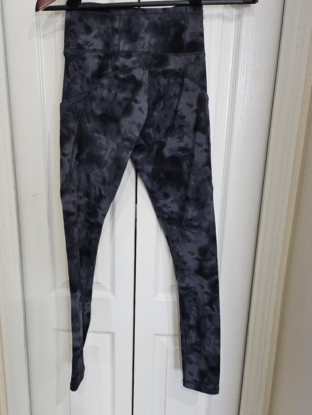 Lululemon Tie Dye High Rise Leggings Gray Black Pocket Athletic Yoga Pants. - Picture 4 of 7